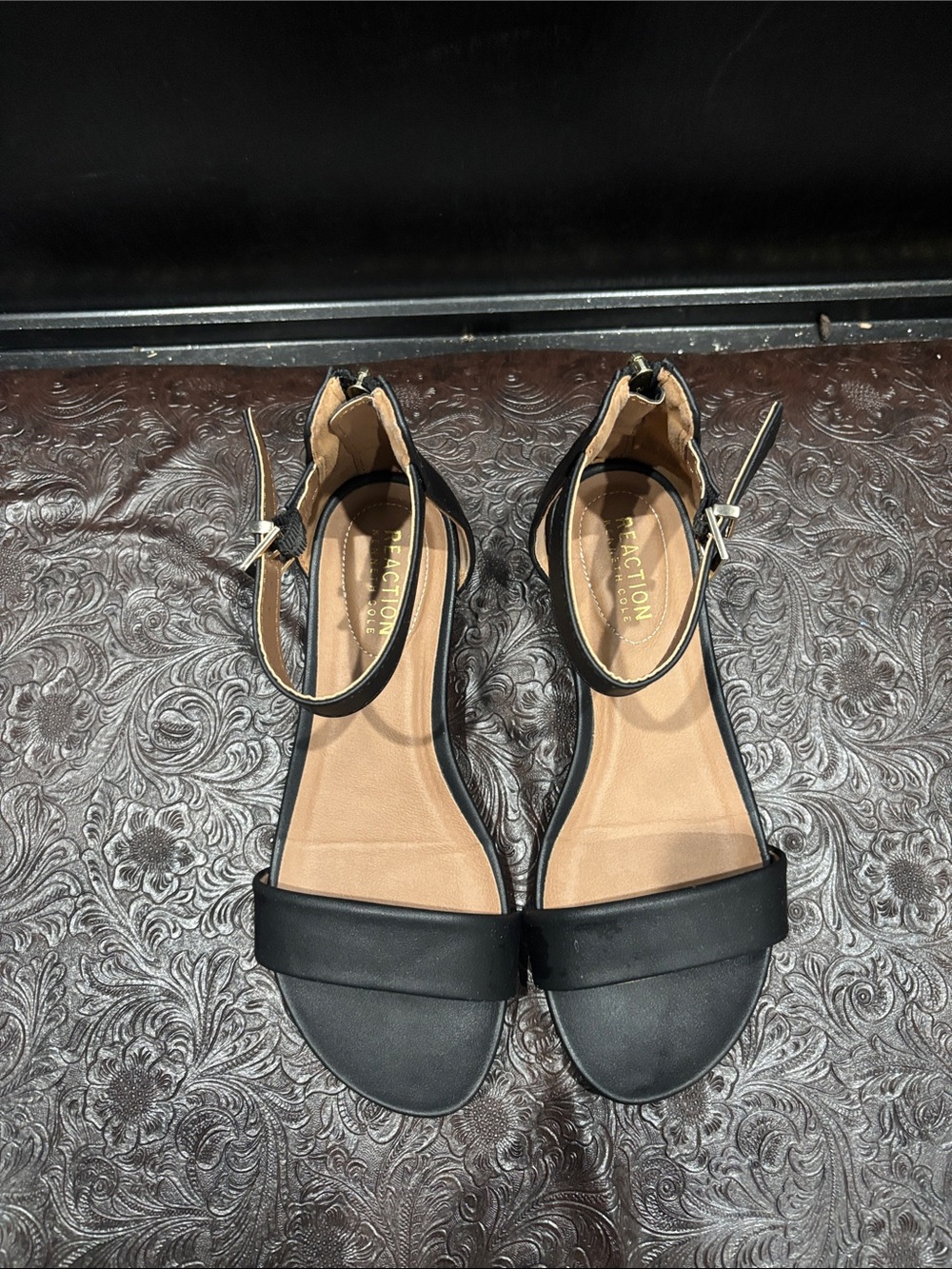 Kenneth Cole Reaction Black Ankle-Strap Flat Sandals